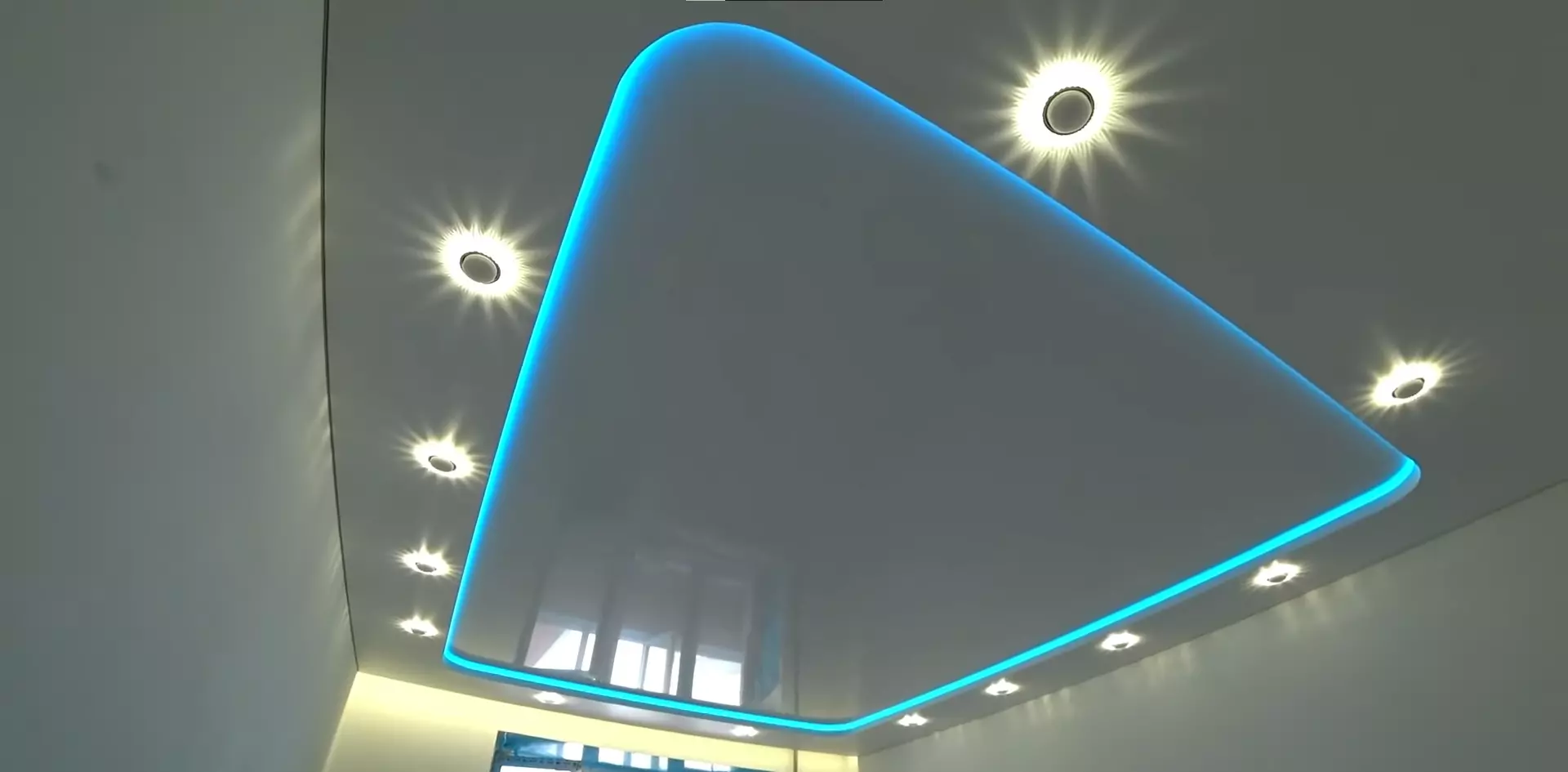 Киров, Карла Маркса, 20, фото 1